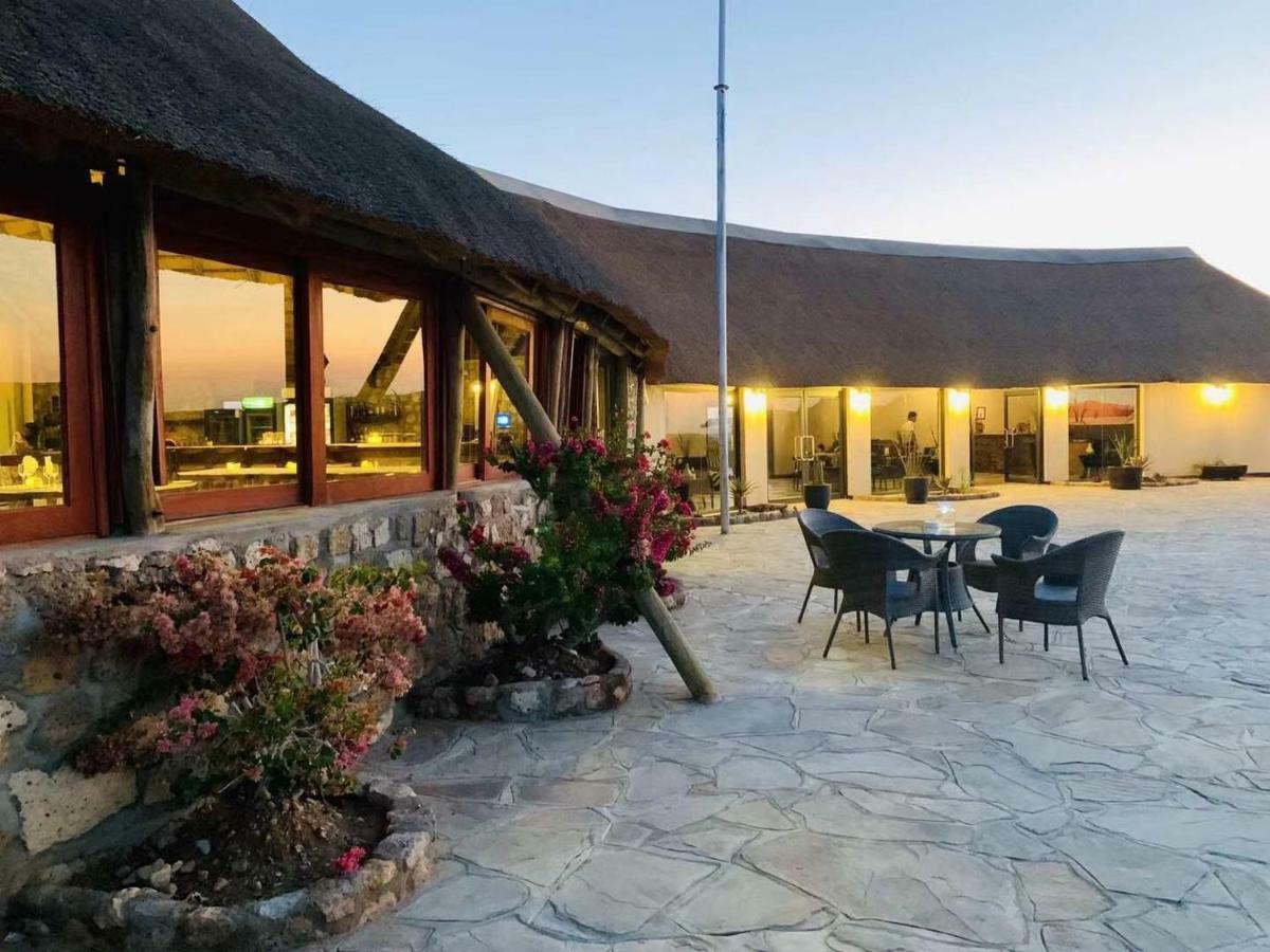 Agama Lodge Solitaire Eksteriør bilde